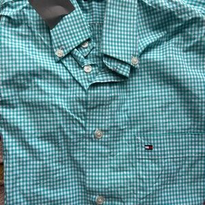 Tommy Hilfiger Men's Green Checkered Shirt